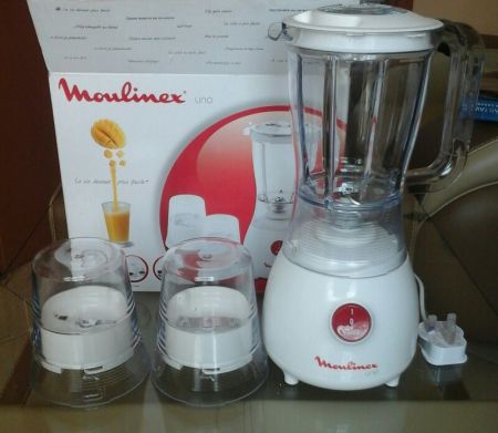 A Moulimex blender sold by FNM.